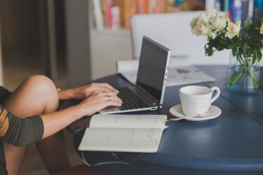 休職中に異動させられた…これって普通？会社の意図と対処法を解説